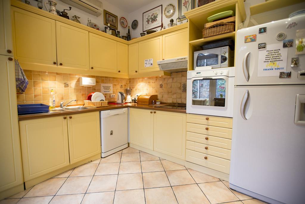 Sun Hostel Βελιγράδι Εξωτερικό φωτογραφία