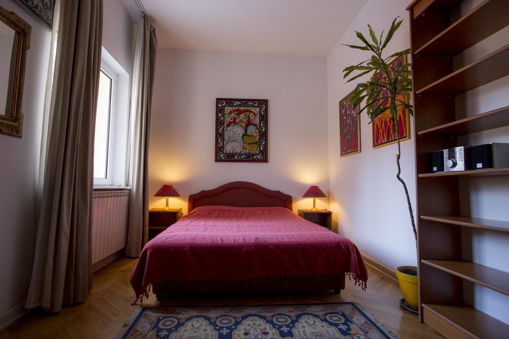 Sun Hostel Βελιγράδι Δωμάτιο φωτογραφία