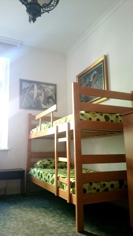 Sun Hostel Βελιγράδι Δωμάτιο φωτογραφία